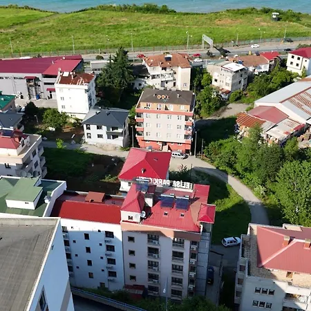 Elisa Park فندق